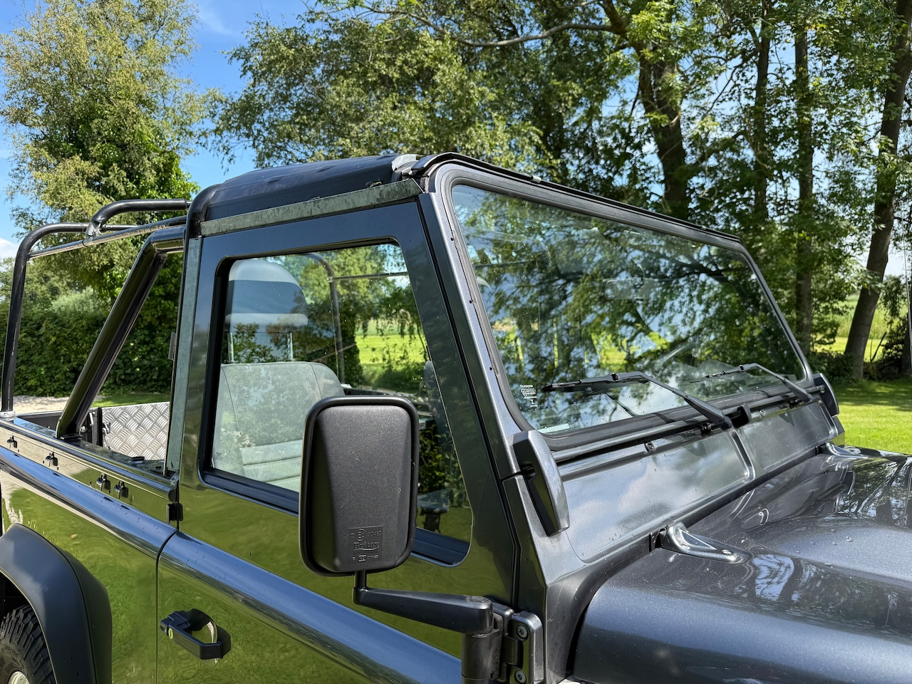 Land Rover Defender - 2.2 D Soft Top 90" E Uniek