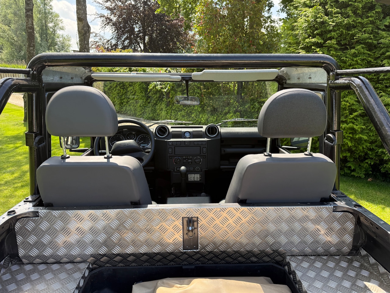 Land Rover Defender - 2.2 D Soft Top 90" E Uniek