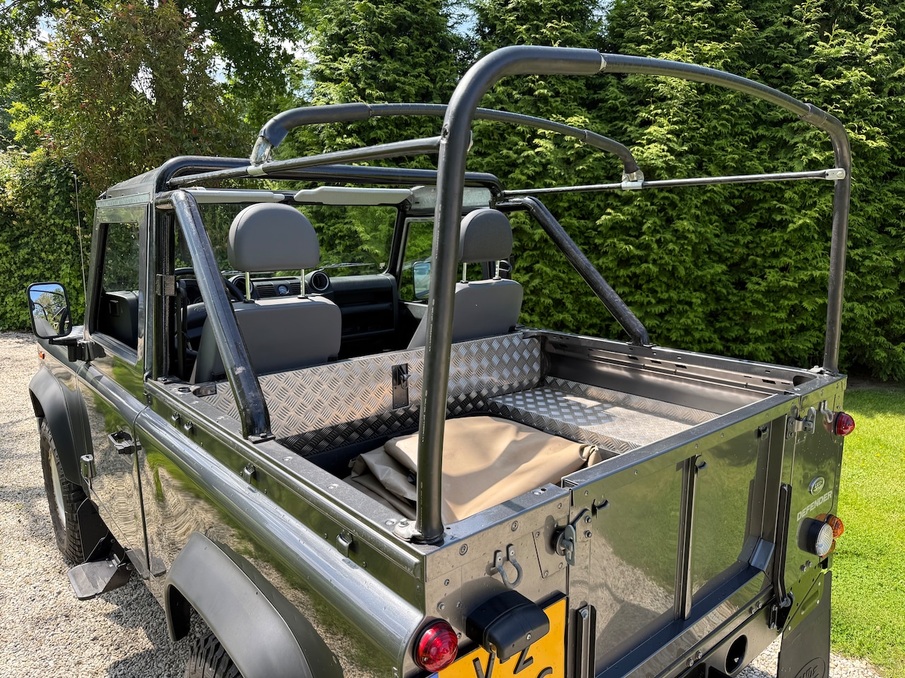 Land Rover Defender - 2.2 D Soft Top 90" E Uniek