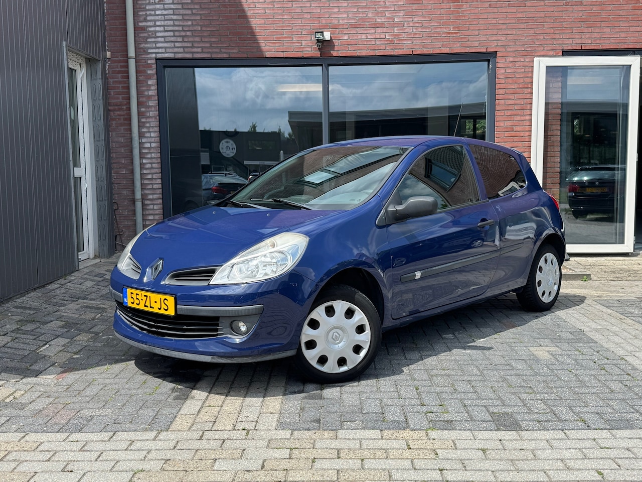 Renault Clio - 1.2-16V Special Line | 01-2027 APK! | Airco | - AutoWereld.nl