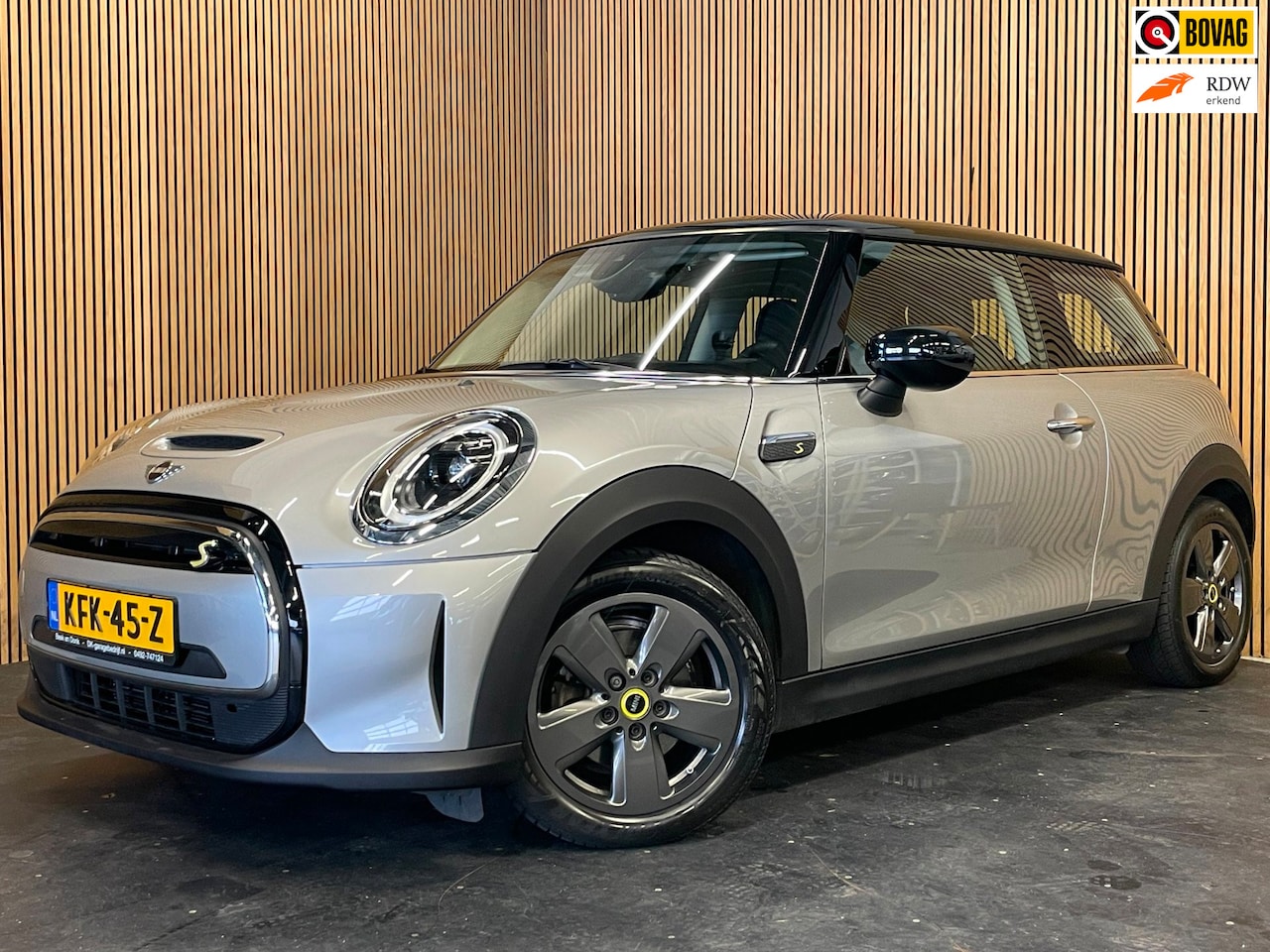 MINI Electric - 33 kWh|DIGITAL COCKPIT|APPLE CARPLAY|ANDROID AUTO|CLIMATE+CRUISE CONTROL|STOELVERW|PDC|ISO - AutoWereld.nl