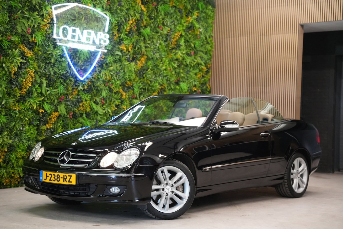 Mercedes-Benz CLK-klasse Cabrio - 350 Elegance automaat / cruise / stoelventilatie / parkeersensoren - AutoWereld.nl