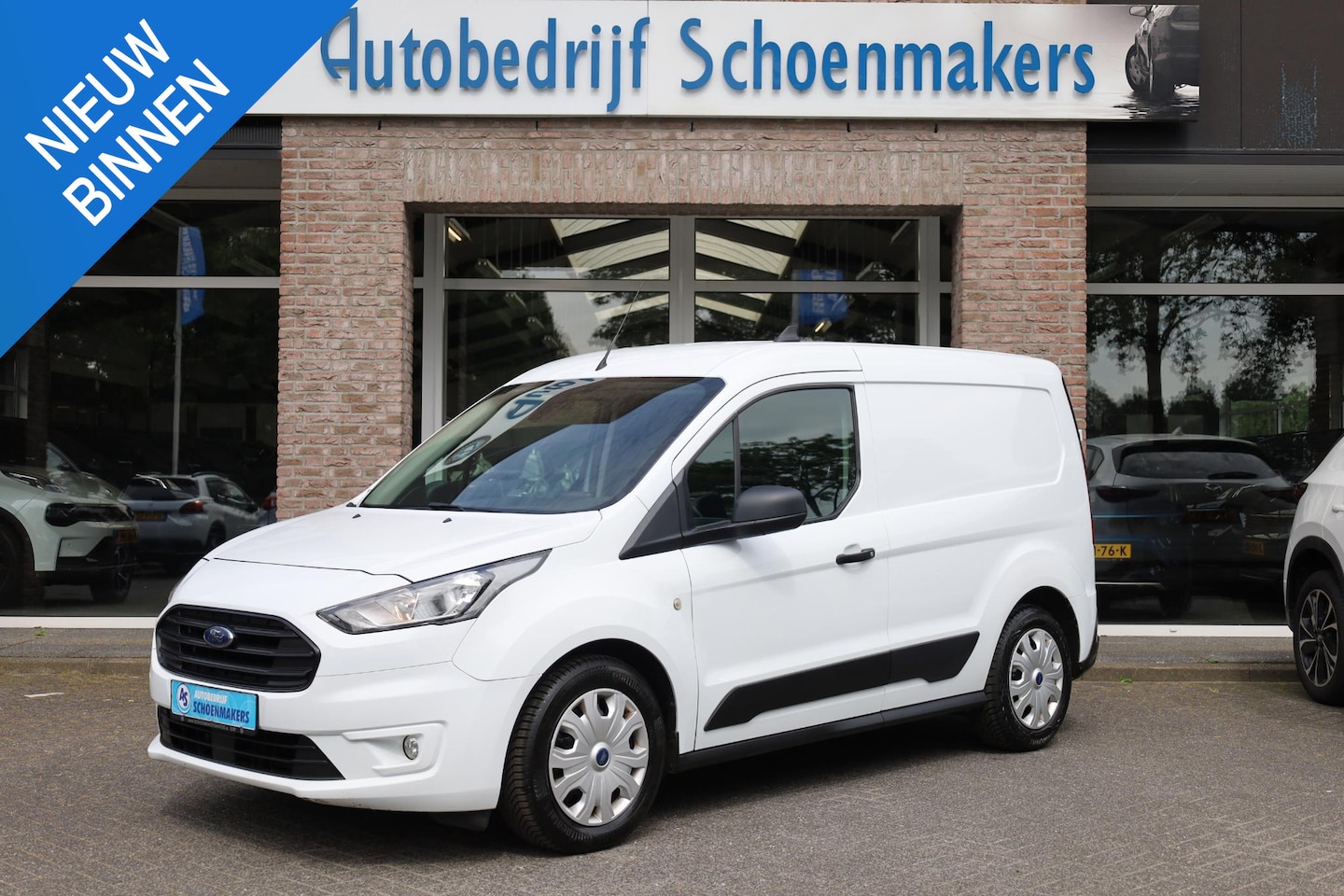 Ford Transit Connect - 1.0 Ecoboost L1 3-ZITS CAMERA DAB CARPLAY RUITVERWARMING BETONPLEX ALL-SEASONS TUSSENSCHOT - AutoWereld.nl