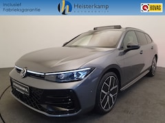 Volkswagen Passat Variant - 1.5 eHybrid 272pk DSG/AUT R-Line Wegklapbare trekhaak, Harman/Kardon, Leder, Pano