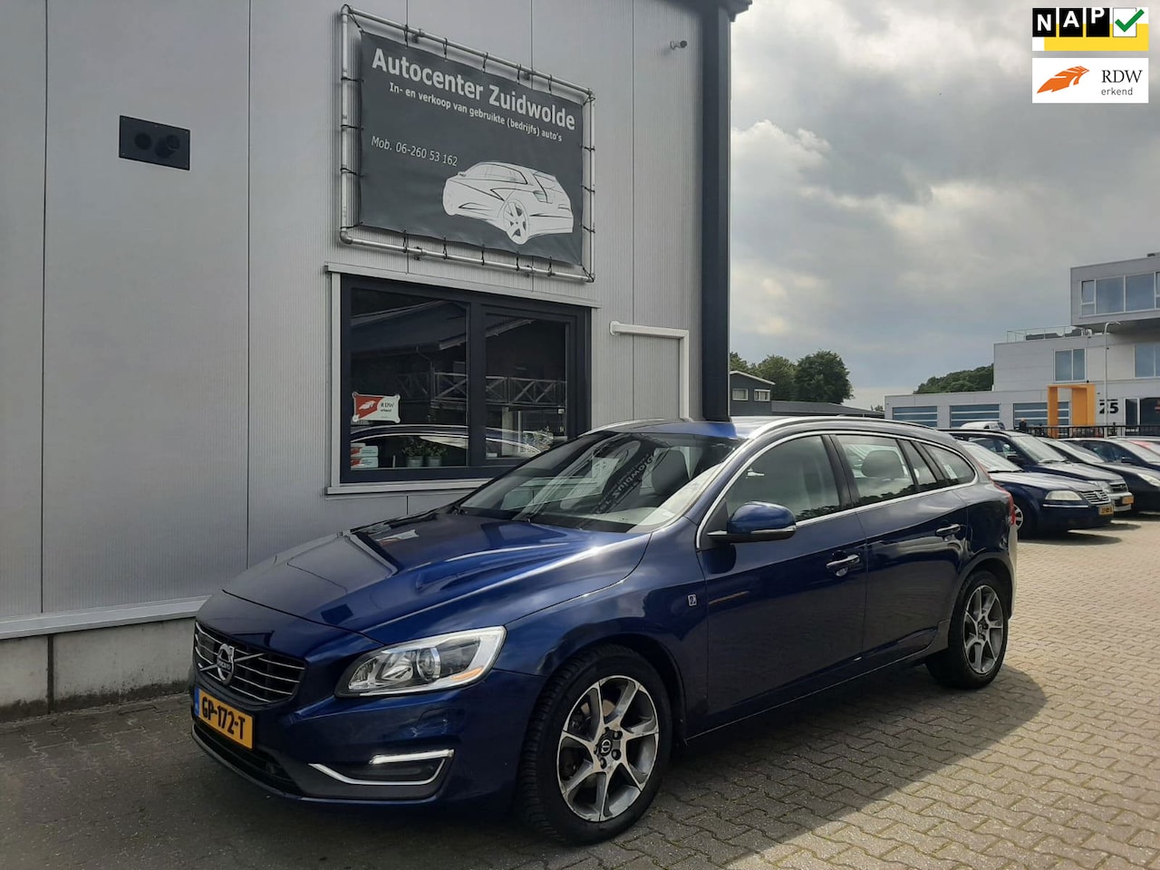 Volvo V60 - 2.0 D4 Ocean Race leer navi clima dak - AutoWereld.nl