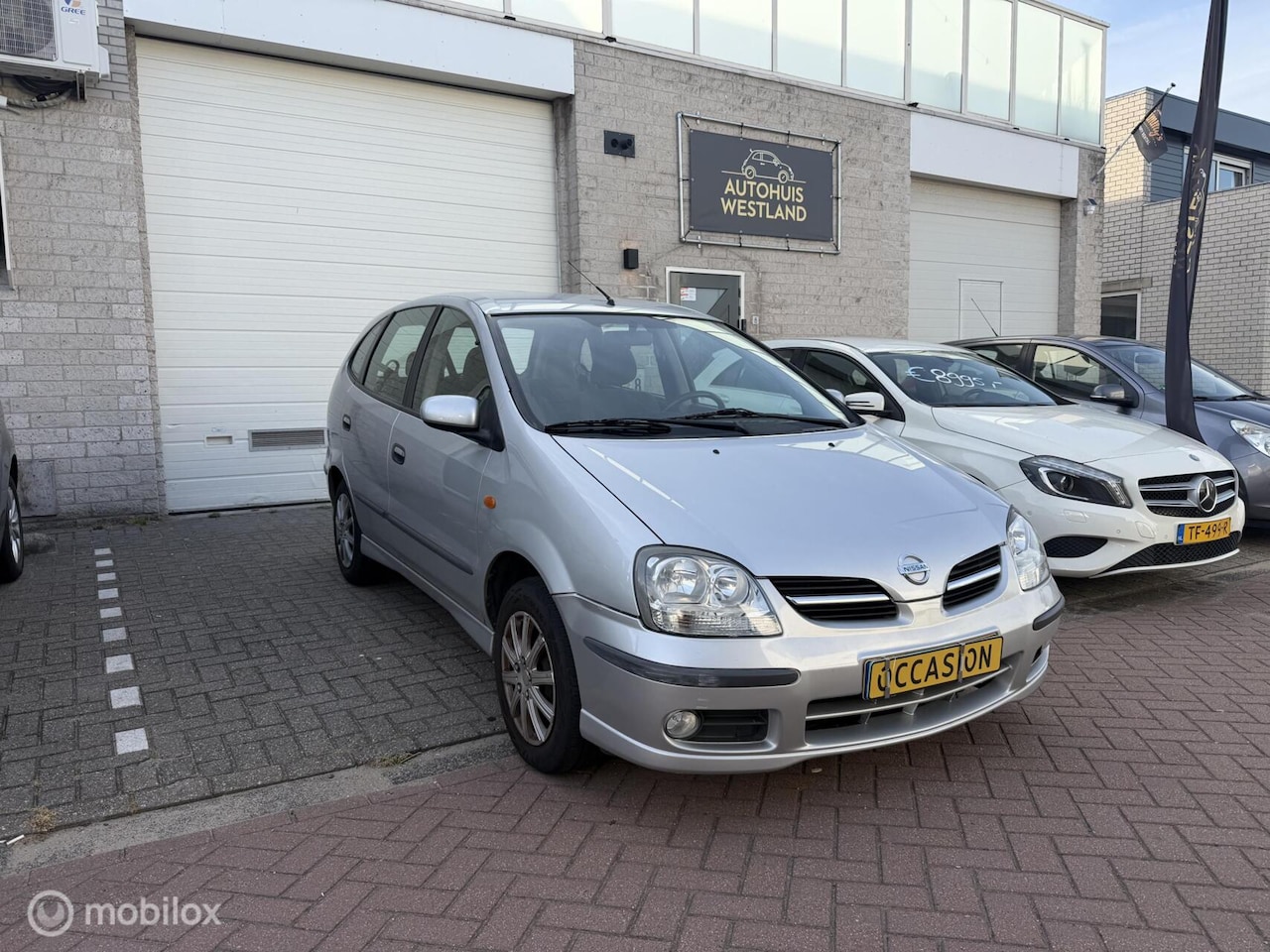 Nissan Almera Tino - 1.8 1.8 - AutoWereld.nl