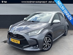 Toyota Yaris - 1.5 Hybrid Executive Bi-tone edition Navigatie, Dodehoekdetectie, HUD, Parkeersensoren voo