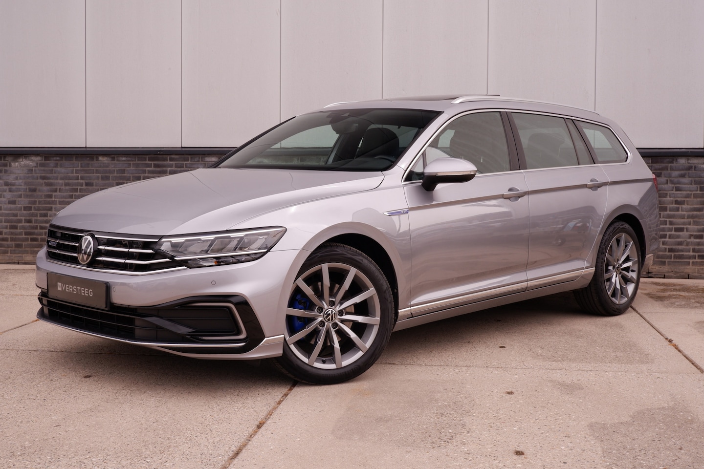 Volkswagen Passat Variant - 1.4 TSI PHEV GTE Business | Pano | Elek. Trekhaak | Head-Up | Carplay | LED | Camera | Nav - AutoWereld.nl