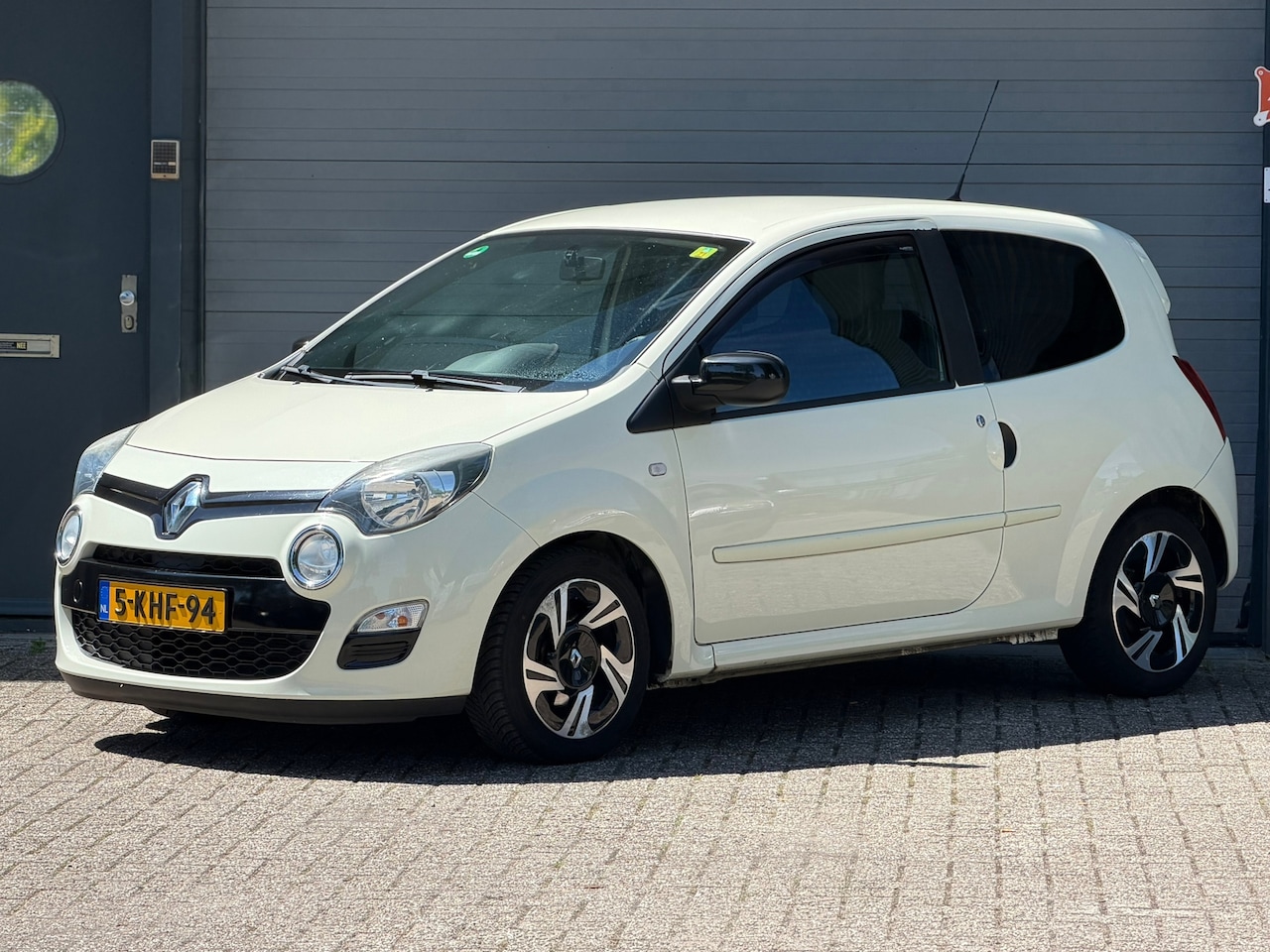 Renault Twingo - 1.2-16V Dynamique 1.2 16V Dynamique - AutoWereld.nl