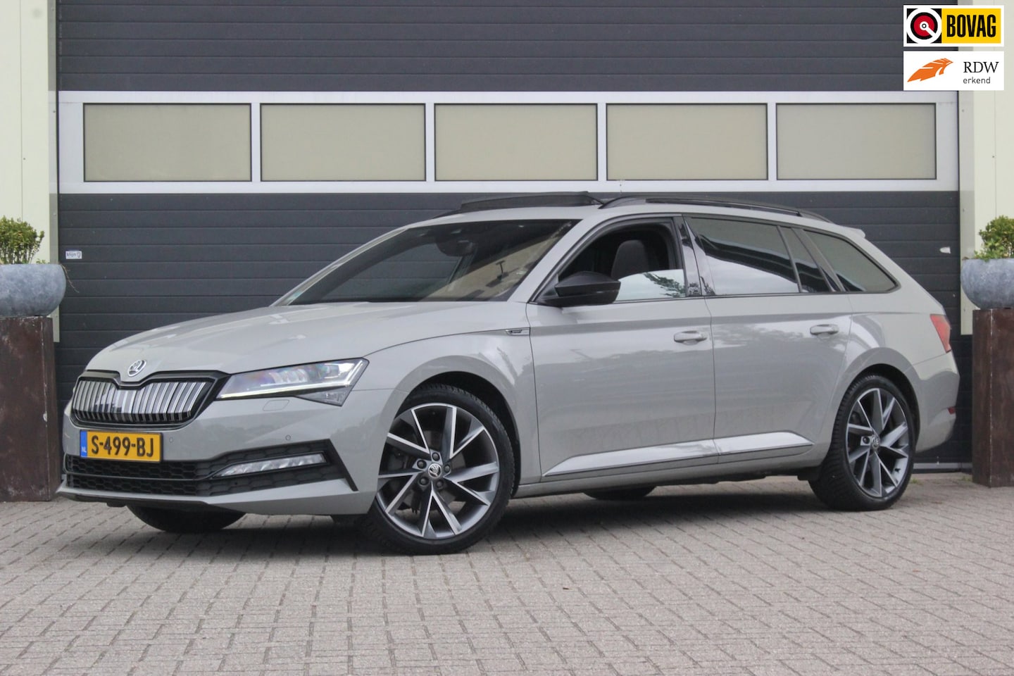 Skoda Superb Combi - 1.4 TSI iV Sportline | Trekhaak | Panoramadak | - AutoWereld.nl
