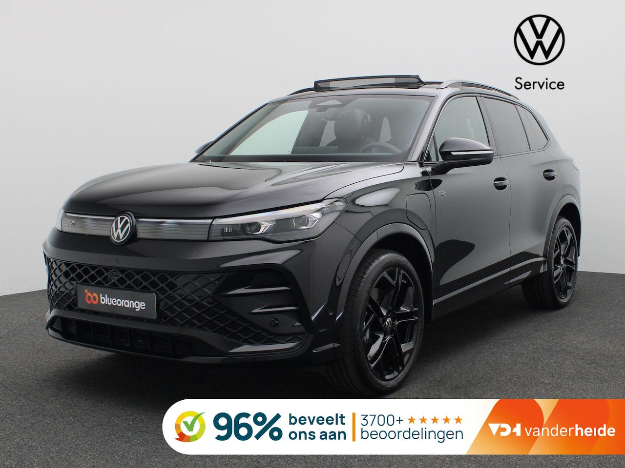 Volkswagen Tiguan - 1.5 eHybrid R-Line Edition 272PK DSG Panoramadak, Trekhaak, Leder, Memorystoelen, Achterui - AutoWereld.nl