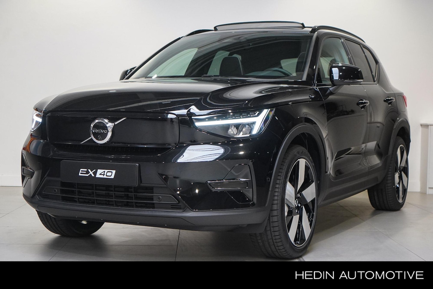 Volvo EX40 - Single Motor Extended Range Ultra Europa 82 kWh | 20" Lichtmetalen Velgen | Harman/Kardon - AutoWereld.nl