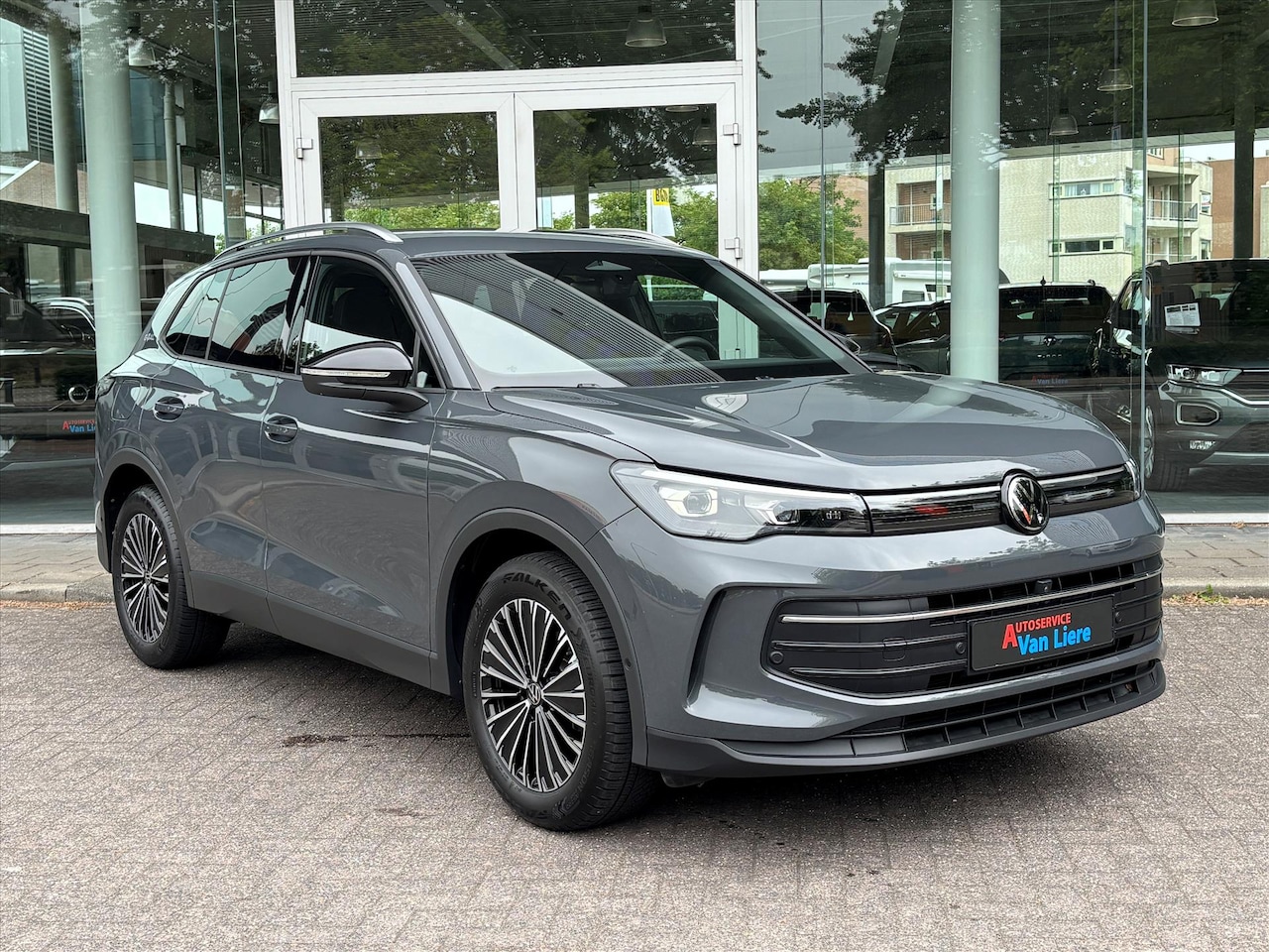 Volkswagen Tiguan - 1.5 eTSI 150pk DSG-7 GOAL| 360grCamera|Elek.Achterklep|Dode hoek|IQ LED| Rijklaarprijs inc - AutoWereld.nl
