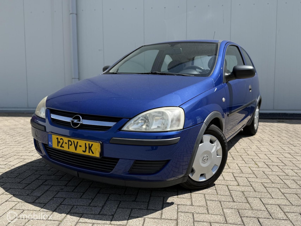 Opel Corsa - 1.0-12V Rhythm Blayuw NAP Zuinig & Voordelig APK! - AutoWereld.nl
