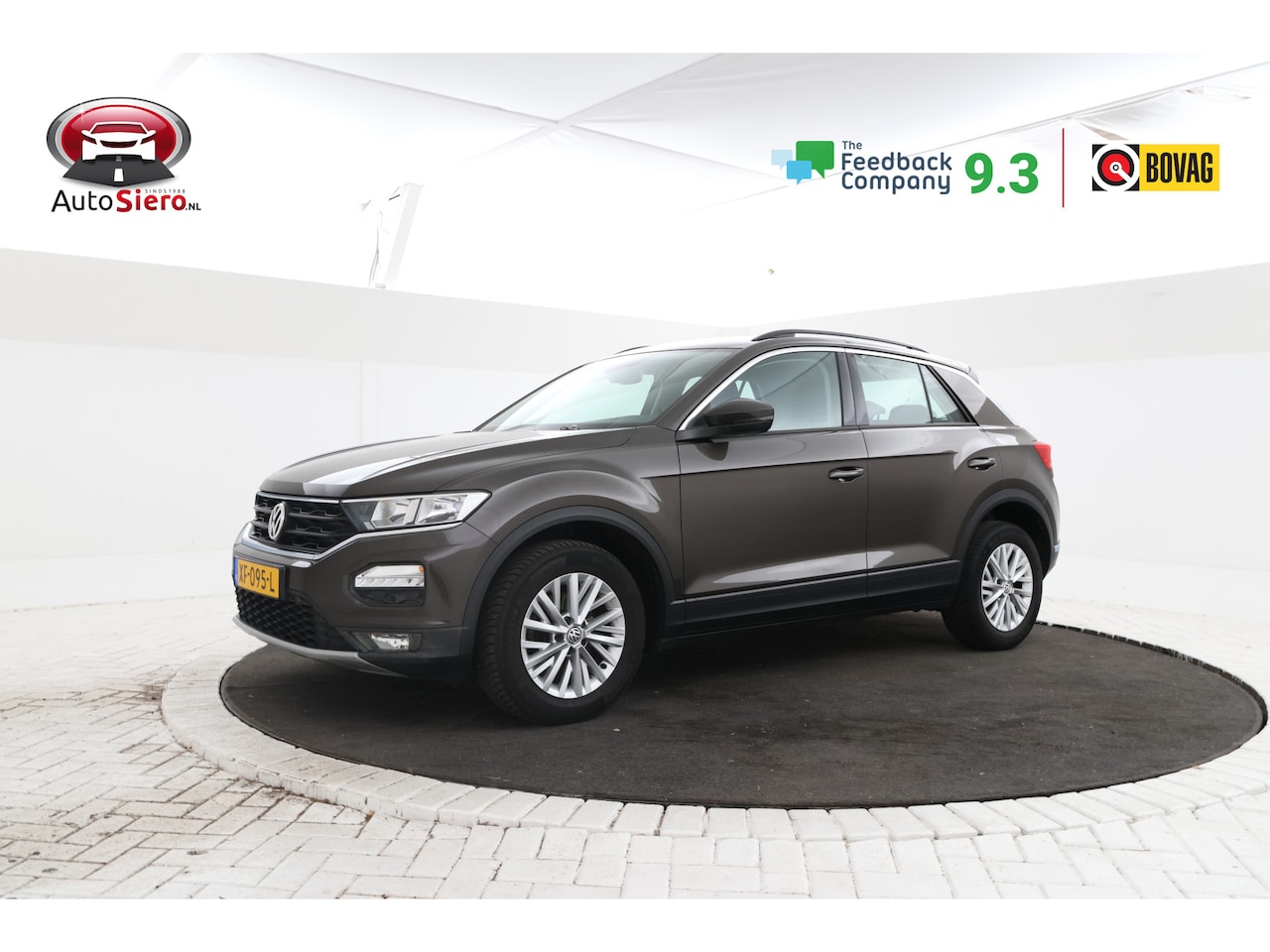 Volkswagen T-Roc - 1.5 TSI Style Automaat, Apple carplay, Trekhaak - AutoWereld.nl