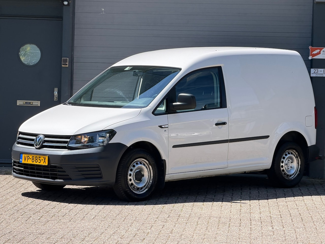 Volkswagen Caddy - 1.6 TDI L1H1 Easyline 1.6 TDI L1H1 Easyline - AutoWereld.nl