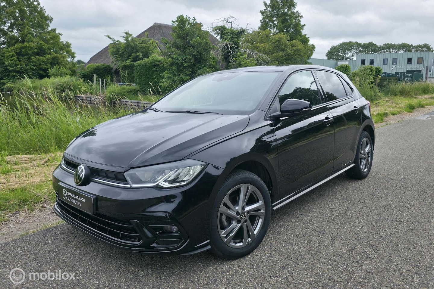 Volkswagen Polo - 1.0 TSI 2x R-Line / Carplay / PDC / Keyless - AutoWereld.nl