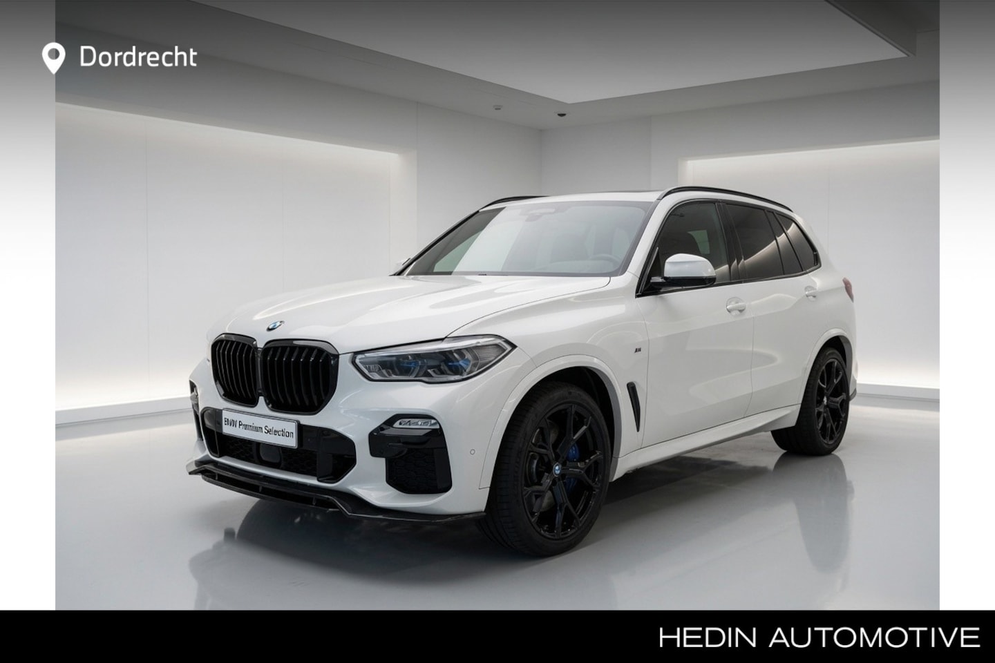 BMW X5 - xDrive45e M-Sport | 21" | Panorama | Harman Kardon | Trekhaak | Soft Close | Driving Assis - AutoWereld.nl