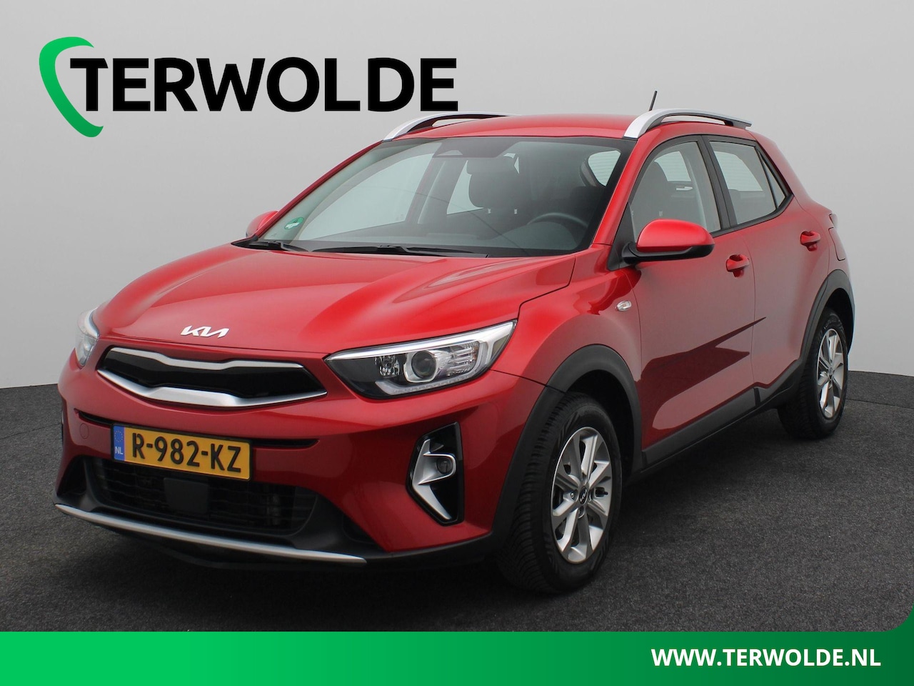 Kia Stonic - 1.0 T-GDi MHEV DynamicLine | Trekhaak | Parkeercamera | Cruise Control | Airco | P.Sensore - AutoWereld.nl