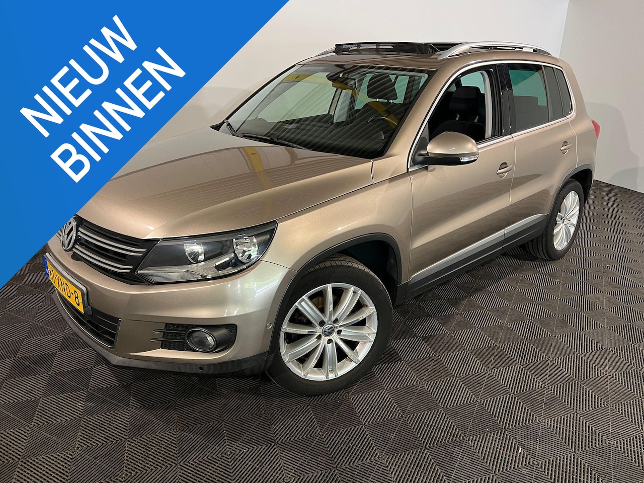 Volkswagen Tiguan - 1.4 TSI Sport&Style - AutoWereld.nl