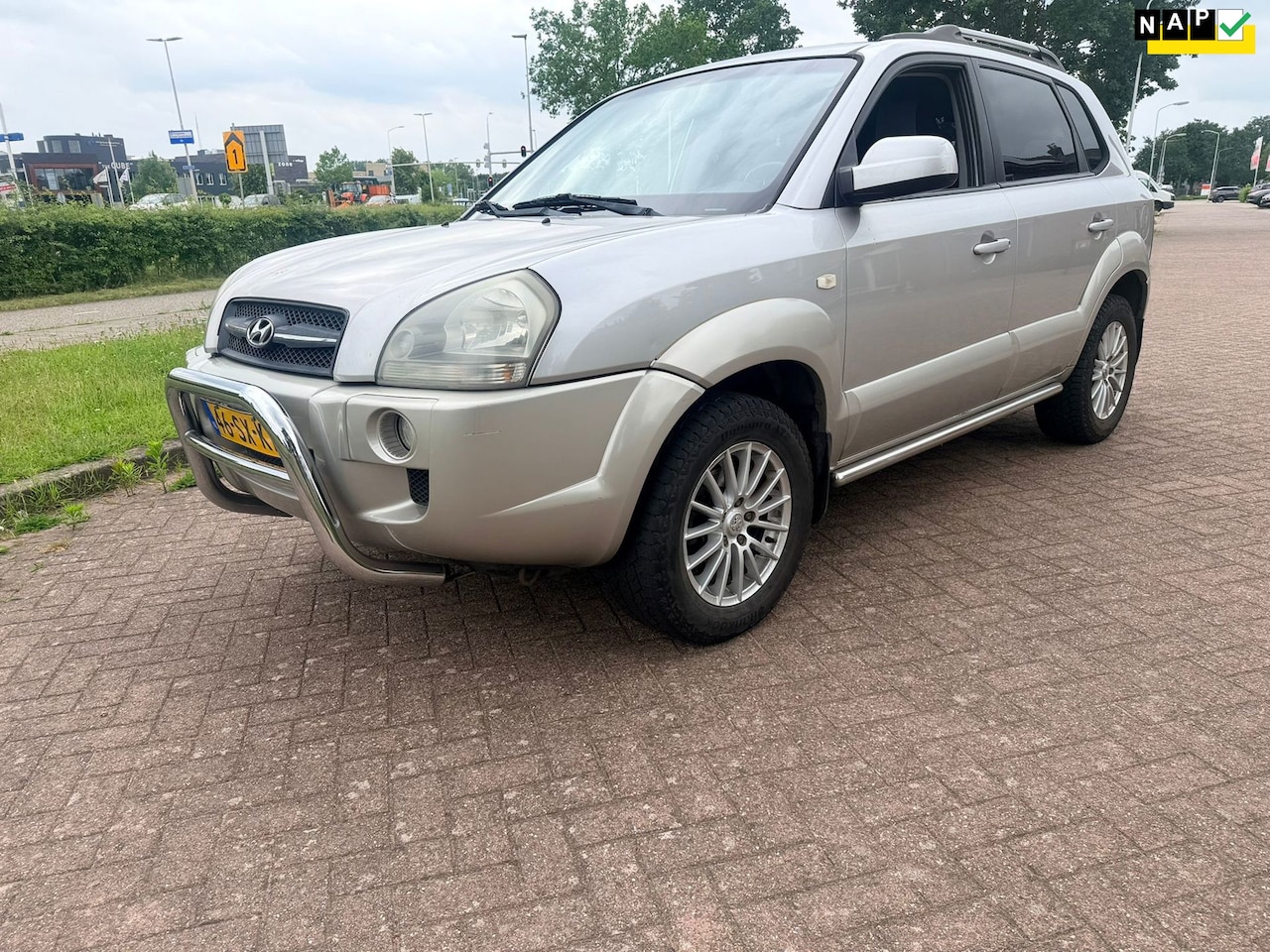 Hyundai Tucson - 2.0 Benzine - APK 04-2027 - Airco - Rijdt goed - AutoWereld.nl