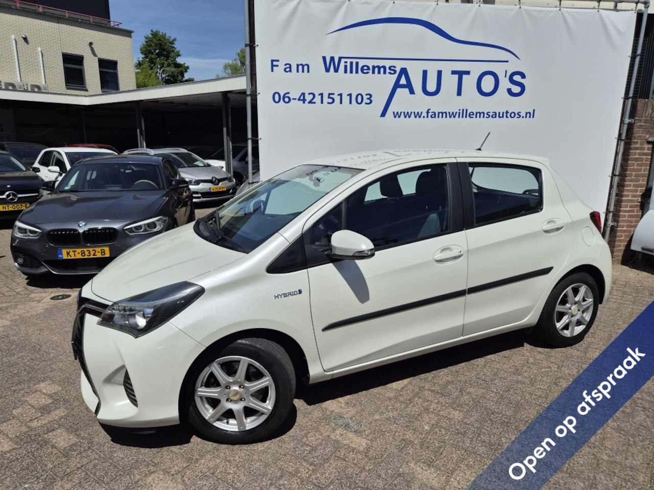 Toyota Yaris - 1.5 Hybrid Aspirat. - AutoWereld.nl