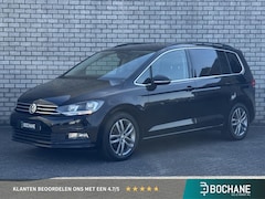 Volkswagen Touran - 1.4 TSI Highline Business R 7p | Trekhaak | Parkeersensoren V+A | Stoelverwarming | Apple