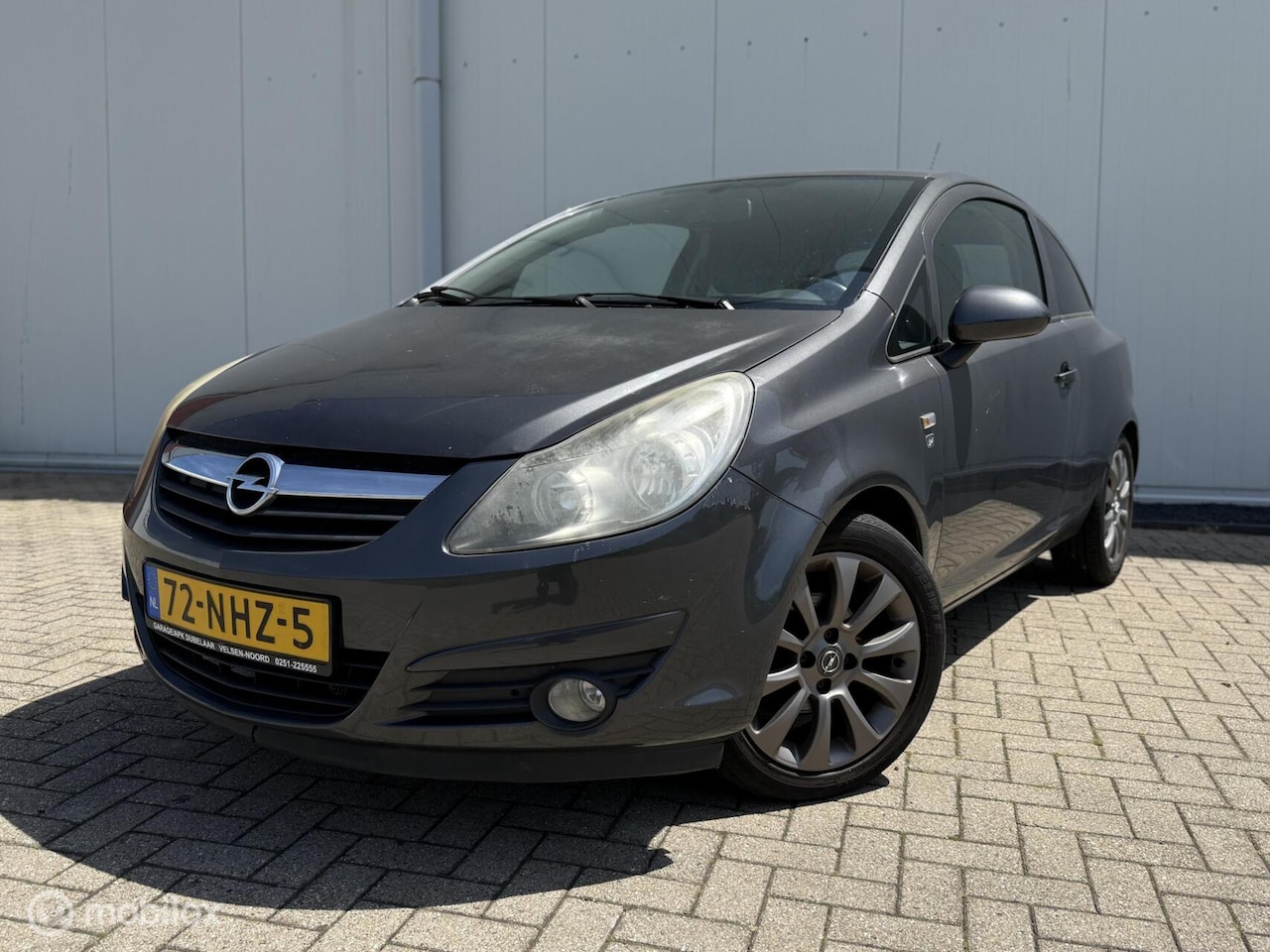 Opel Corsa - 1.2-16V '111 Edition Automaat Airco Getinte ramen - AutoWereld.nl