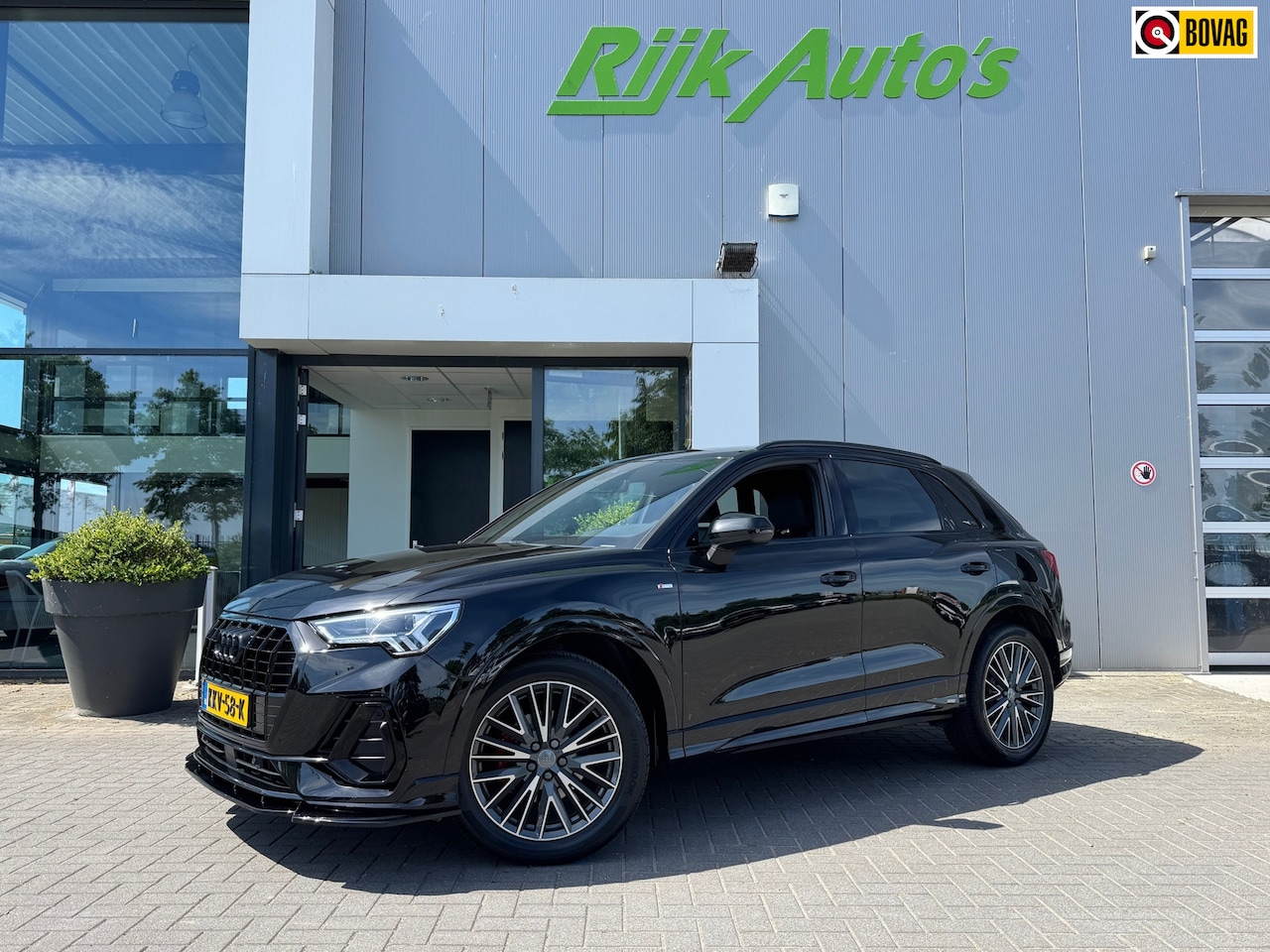 Audi Q3 - 35 TFSI 3X S Line * Matrix Led * Keyless * Stoelverwarming - AutoWereld.nl