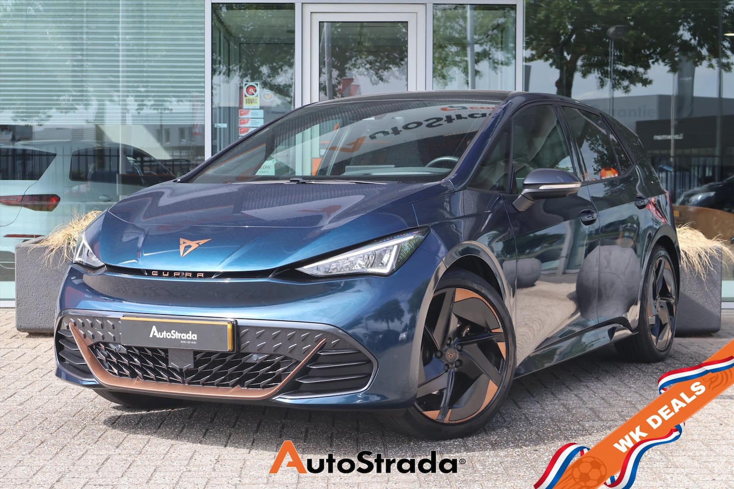 CUPRA Born - 62 kWh Copper Edition One 204pk | Virtual | 360 CAM | Pano | Stoelverwarming | LED | Massa - AutoWereld.nl