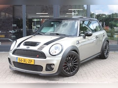 MINI 3-Deurs - 1.6 Cooper S Chili | Cruise-control | Pano-dak | 17"Lm | AC | Leder |
