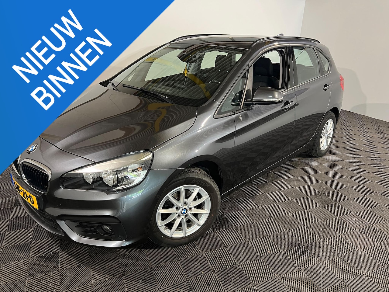 BMW 2-serie Active Tourer - 216i Executive 216i Executive - AutoWereld.nl
