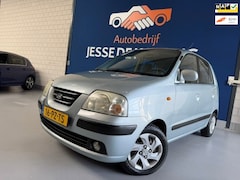 Hyundai Atos - 1.1i Dynamic Cool Automaat / bj.2005 / airco / NAP met 71887 km.en APK tot 07/2027 / 5 deu