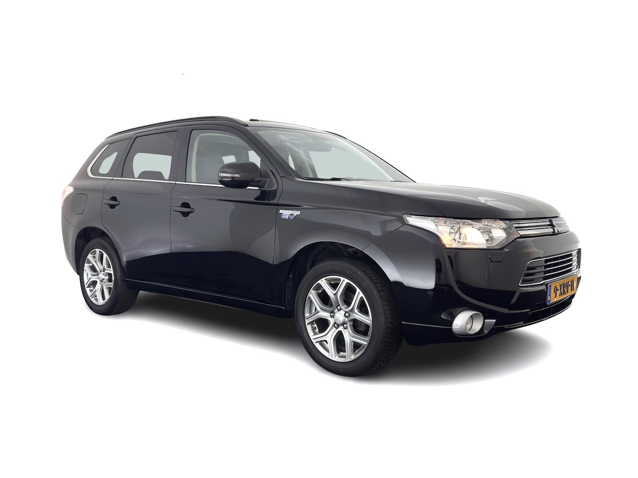 Mitsubishi Outlander - 2.0 PHEV Instyle *AUT | PANO | 4WD | CRUISE | FULL-LEATHER | XENON | NAVI-FULLMAP | KEYLES - AutoWereld.nl