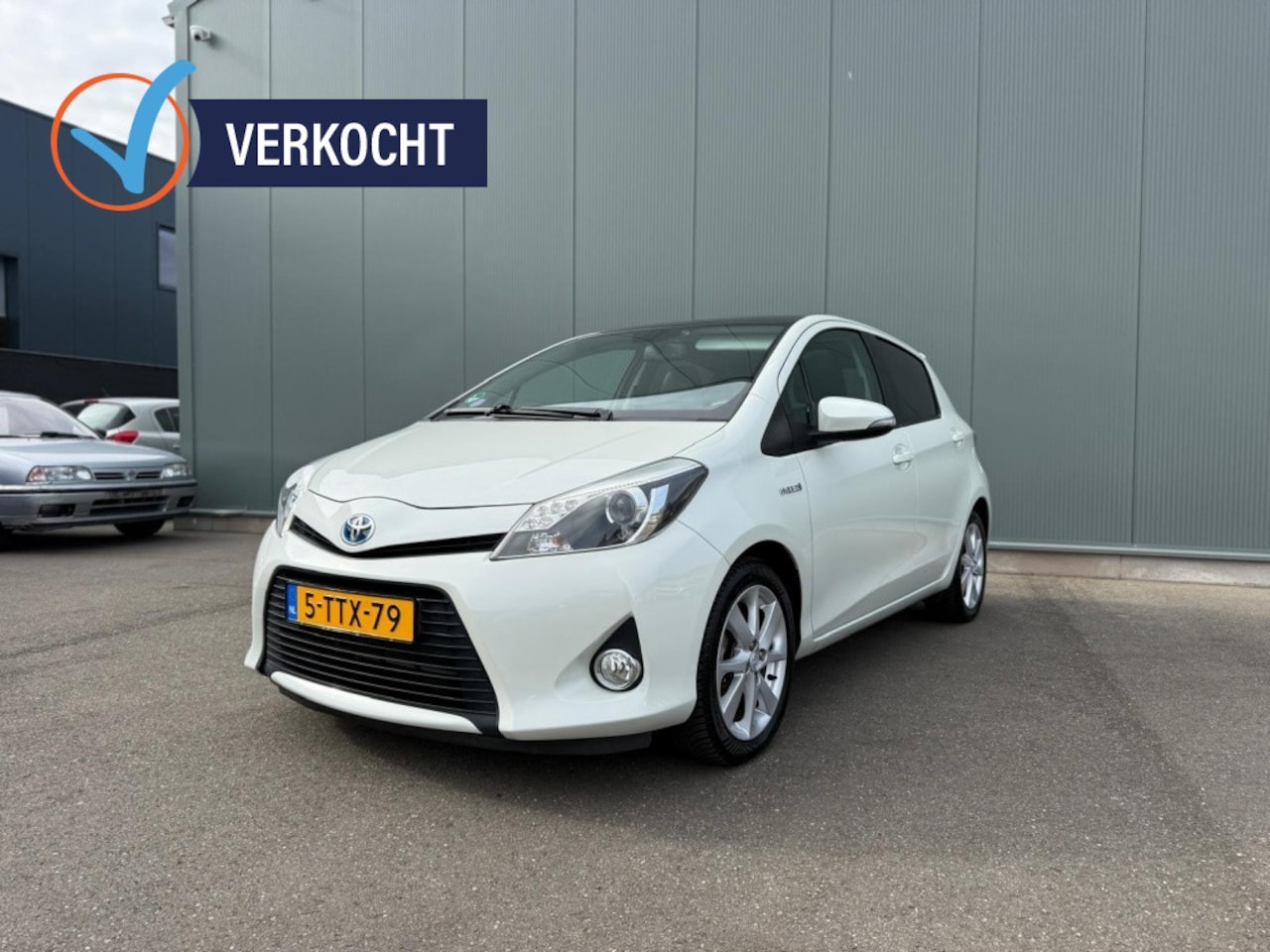 Toyota Yaris - 1.5 Full Hybrid Dyn. PANORAMADAK / CAMERA / BOEKJE ! - AutoWereld.nl
