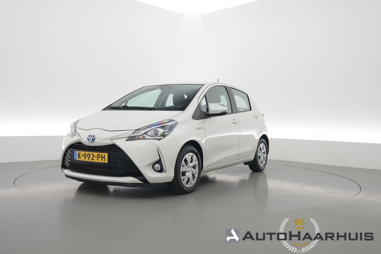 Toyota Yaris - 1.5 Hybrid Active | Cruise Control | Bluetooth | Navigatie | Camera | Lane Assist | Airco - AutoWereld.nl