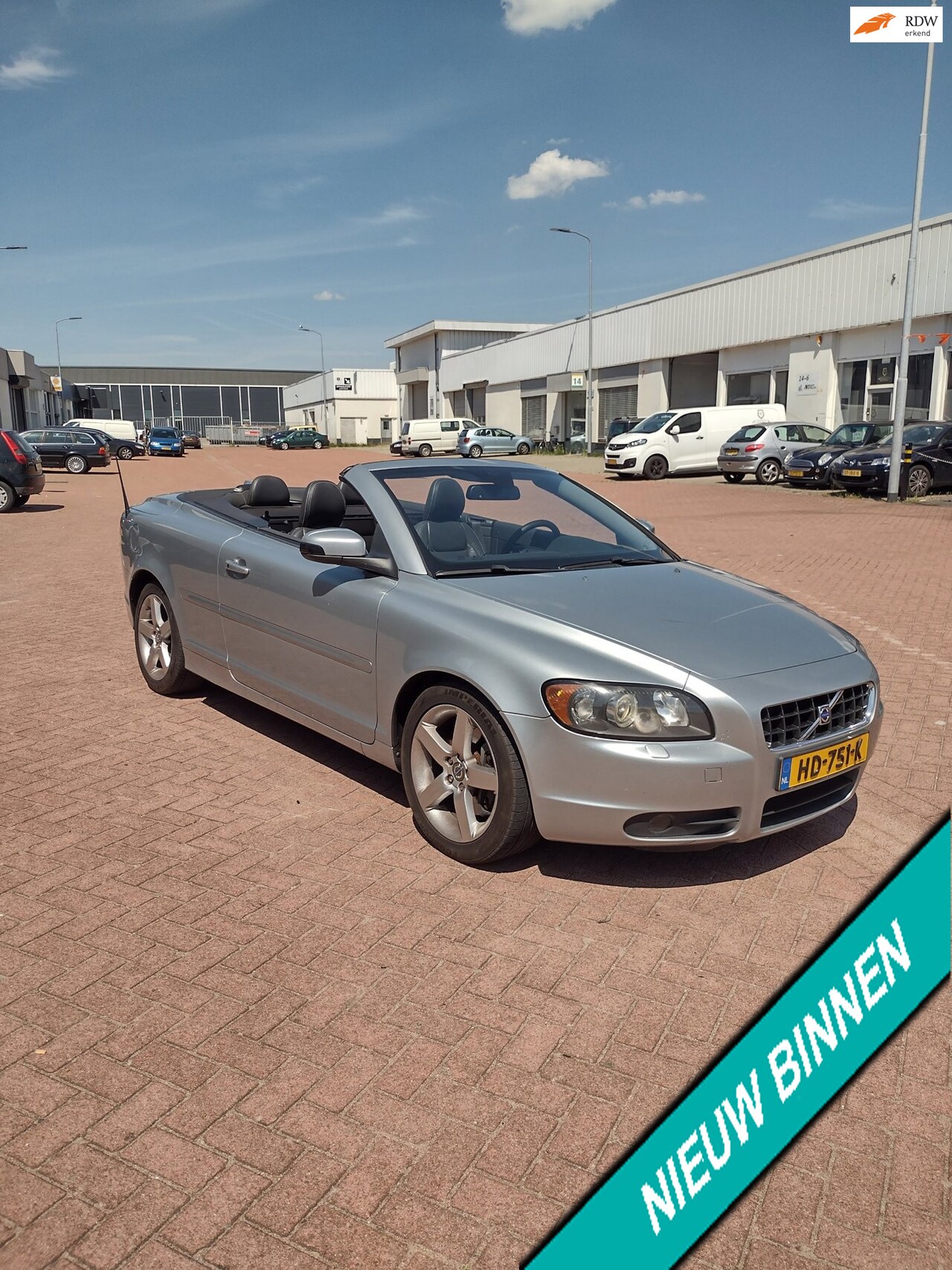 Volvo C70 Convertible - 2.0D Kinetic MOOIE AUTO BEL 0619590613 AUTO MAAT - AutoWereld.nl