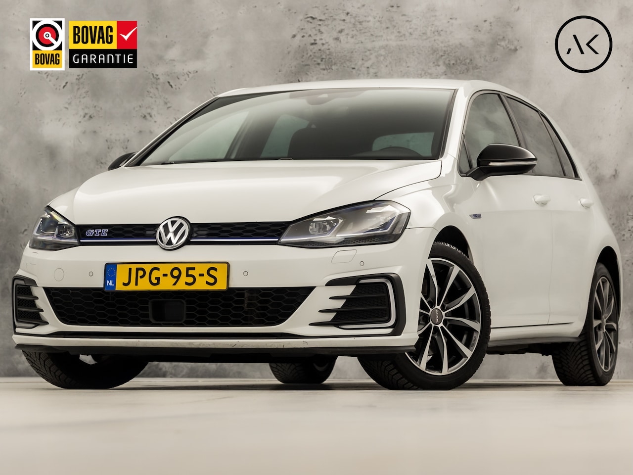 Volkswagen Golf - 1.4 TSI PHEV GTE 204Pk Automaat (VIRTUAL COCKPIT, APPLE CARPLAY, GROOT NAVI, KEYLESS, CAME - AutoWereld.nl