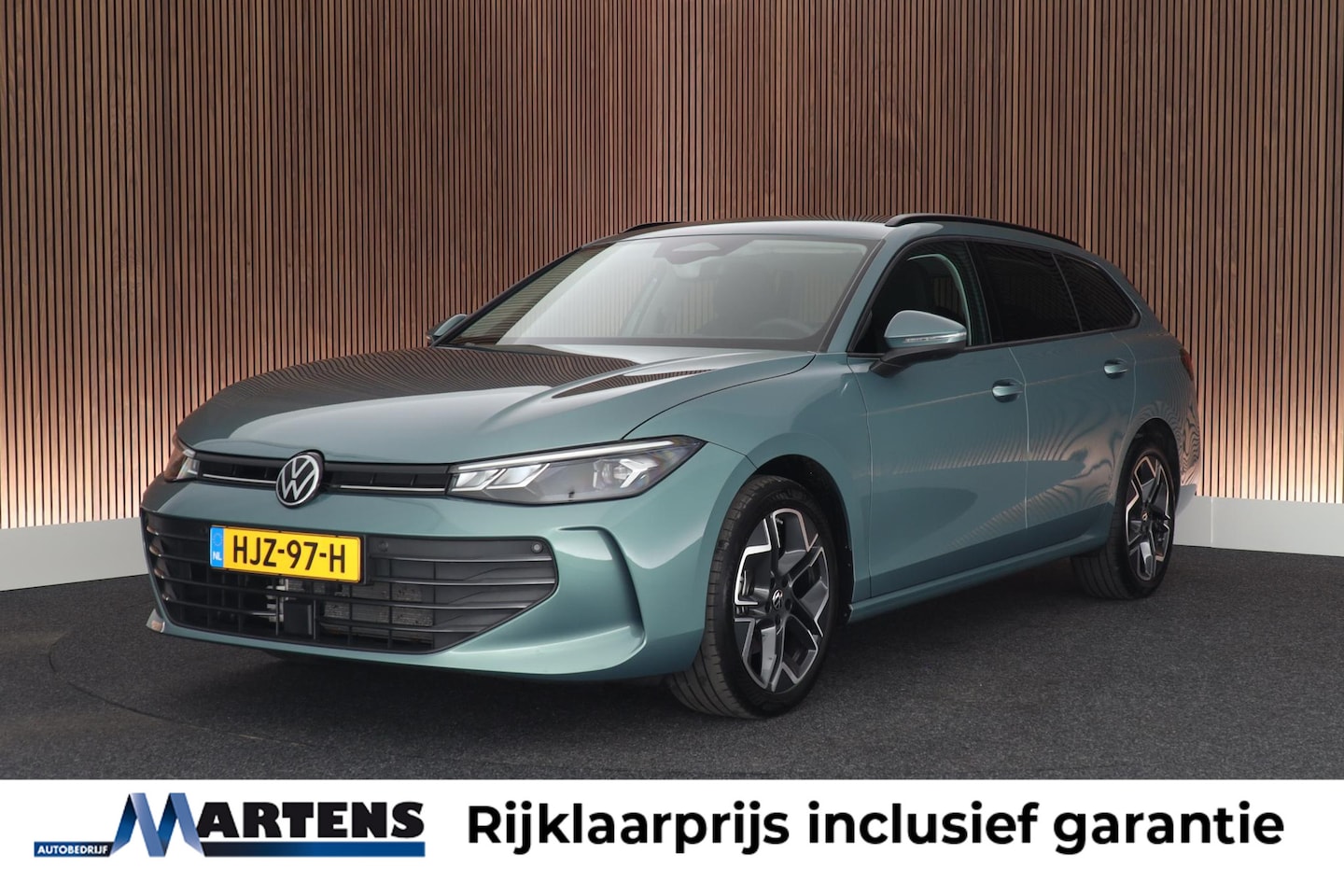 Volkswagen Passat Variant - 1.5 eTSI 150pk DSG Led Stoelverwarming Virtual Cockpit Navigatie - AutoWereld.nl
