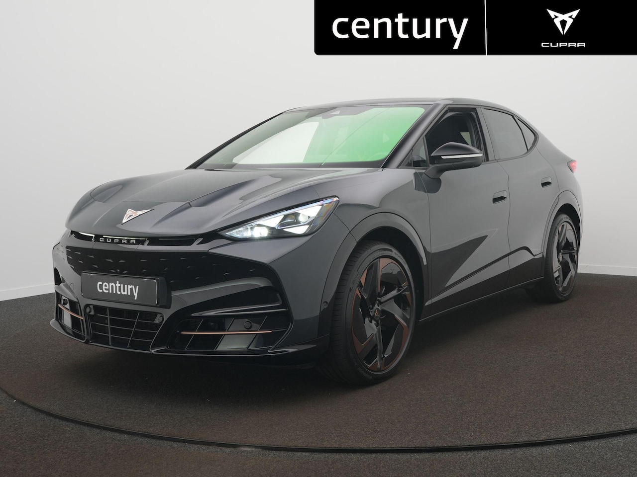 CUPRA Tavascan - VZ Adrenaline 82 kWh / Panodak / 360 Camera / Elek. Stoelen - AutoWereld.nl