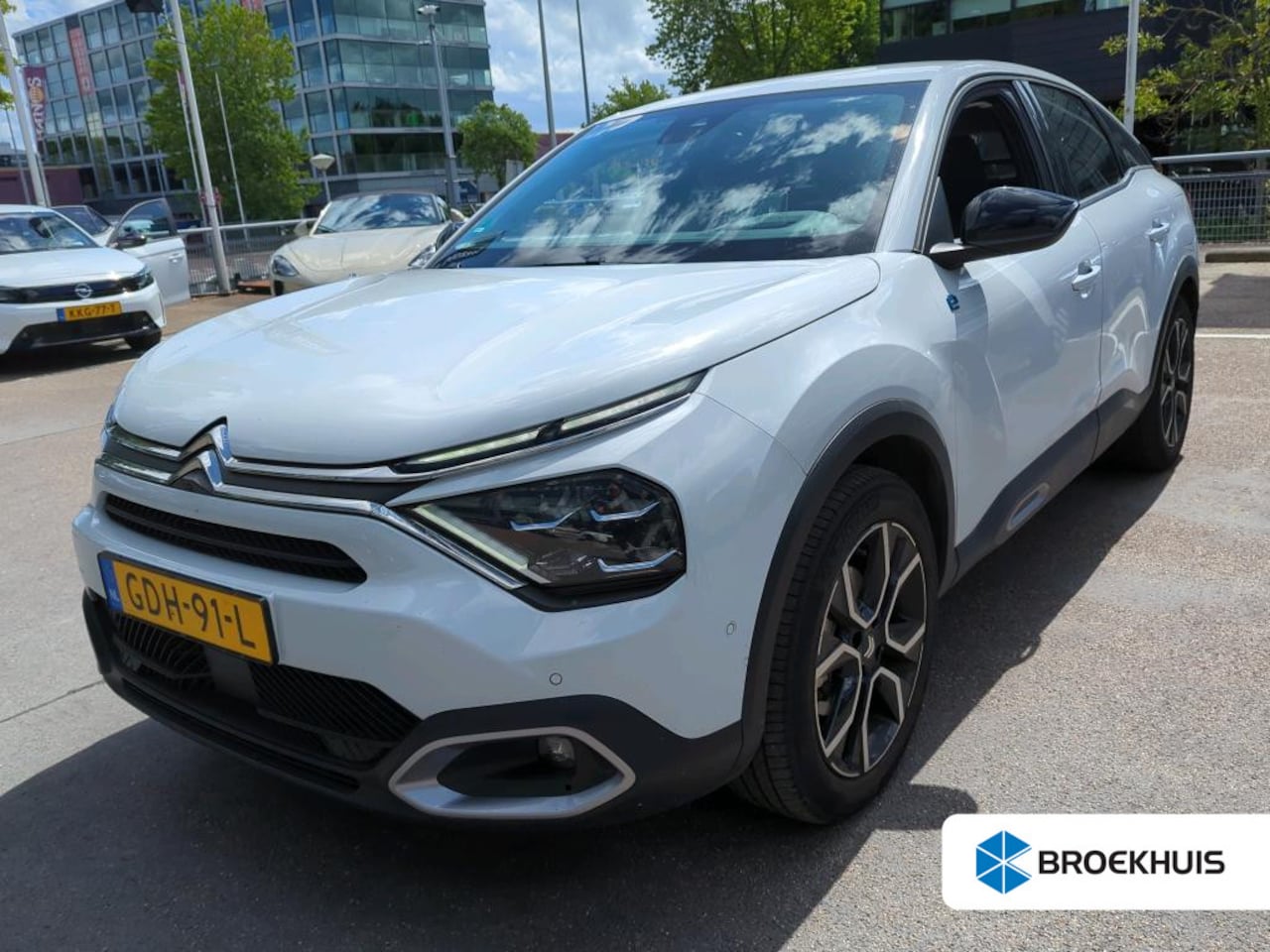 Citroën Ë-C4 - Max 54 kWh 3 Fase 156pk | Vol-Leder | Head-Up Display | 360 Camera | Dodehoek-Detectie | A - AutoWereld.nl