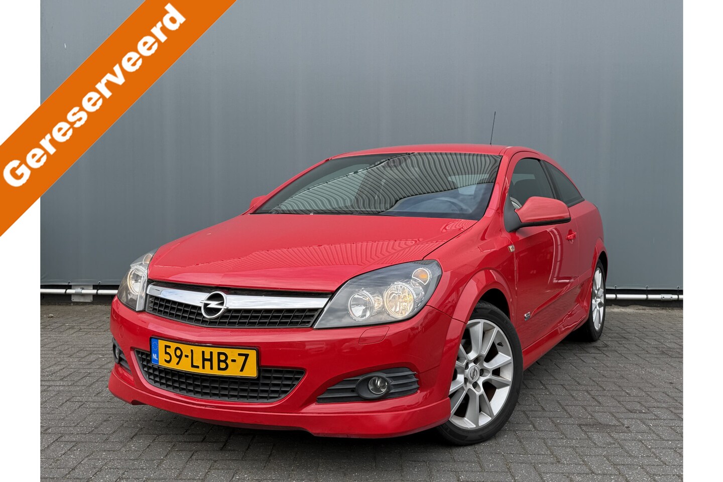 Opel Astra GTC - BJR 2010 116 PK 1.6 Sport CRUISE | ELEK. RAMEN | MULTI FUNC. STUURWIEL | LMV - AutoWereld.nl
