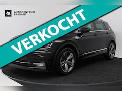 Volkswagen Tiguan - 1.4 TSI Highline Business R (PANORAMADAK, TREKHAAK, DIGITALE COCKPIT, STOELVERWARMING, CRU