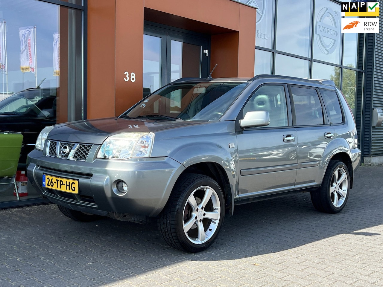 Nissan X-Trail - 2.0 4x4|Pano|Leer|Airco|Parrot|Trekhaak|NAP - AutoWereld.nl