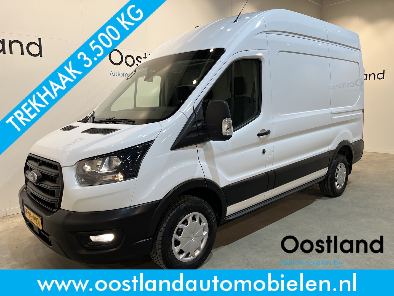 Ford Transit - 350 2.0 TDCI L2H3 Trend RWD / Trekhaak 3.500 KG / Airco / Cruise Control / Camera / 3-Zits - AutoWereld.nl