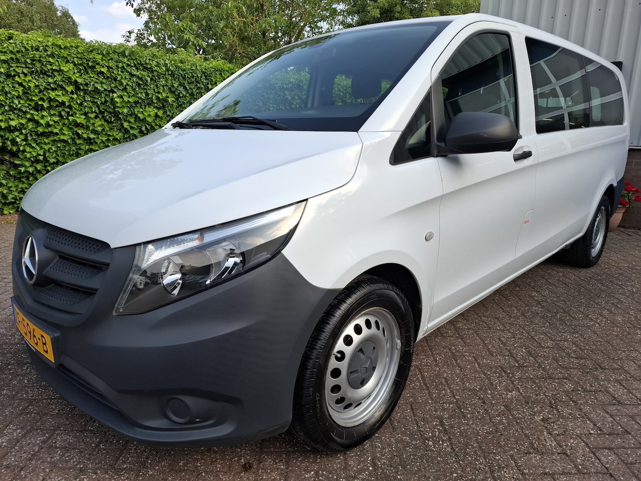 Mercedes-Benz Vito Tourer - 114 BlueTEC 27825.- INCL BTW 9-PERSOONS AUTOMAAT 135PK - AutoWereld.nl