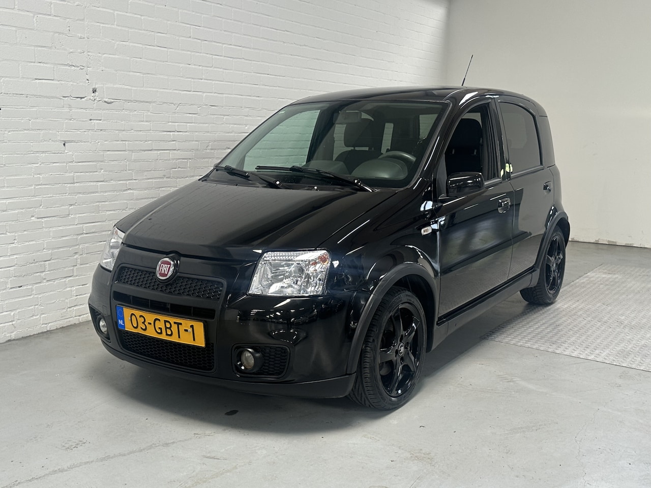 Fiat Panda - 1.4 16V Sport AIRCO / NAVI / LMV /  101 pk - AutoWereld.nl
