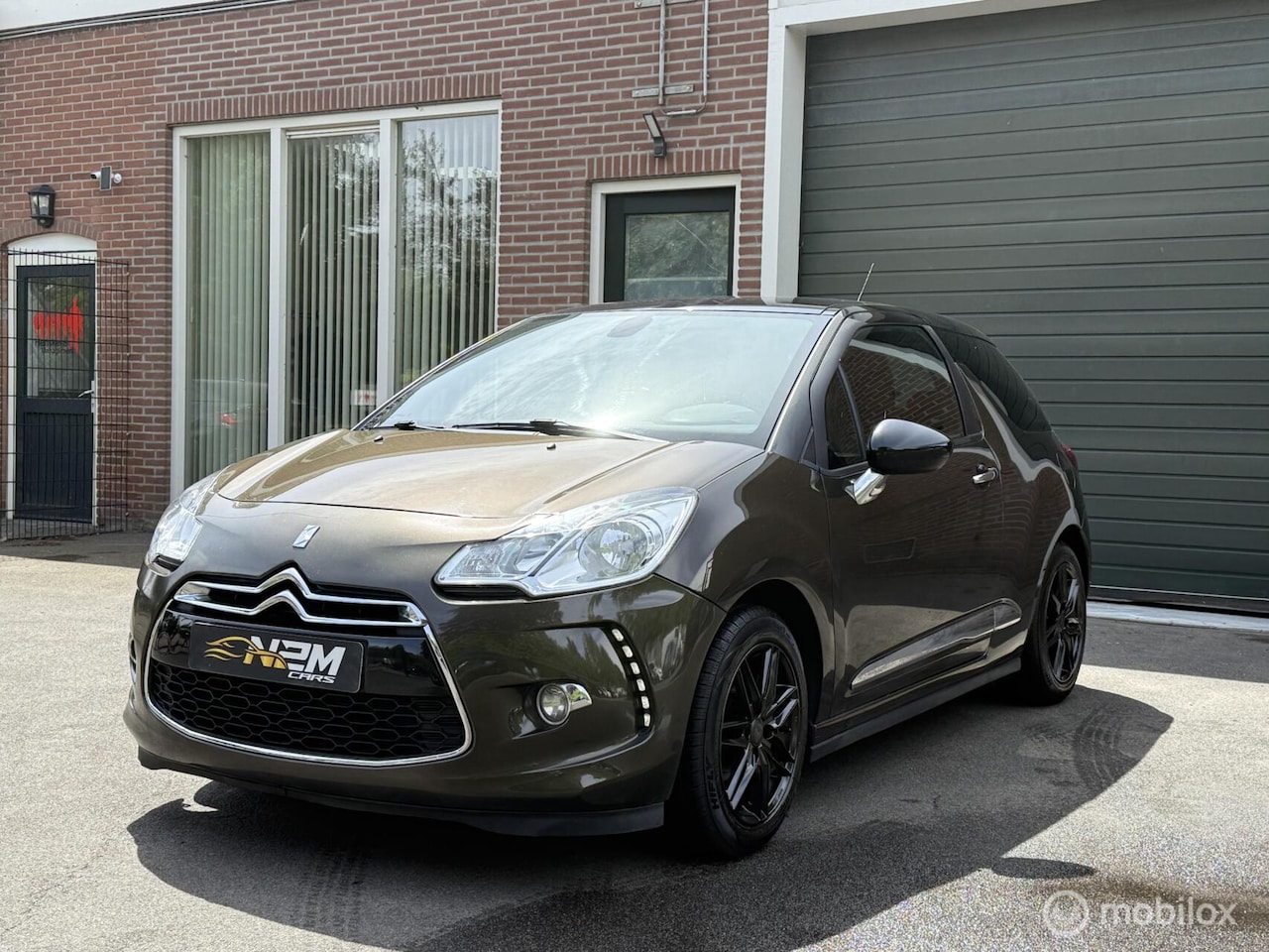 Citroën DS3 - 1.2 VTi Business 1.2 VTi Business - AutoWereld.nl