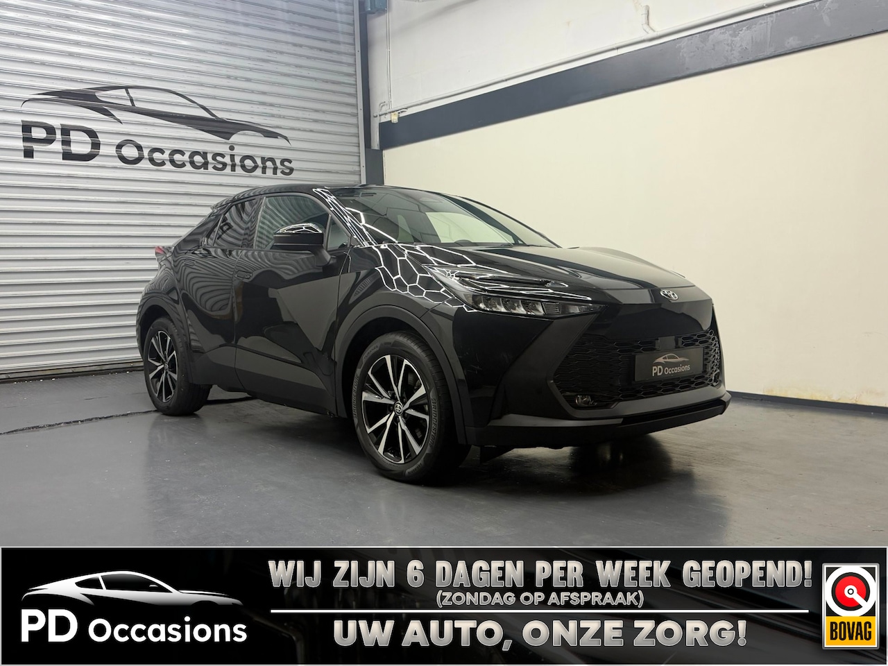Toyota C-HR - 2.0 Plug-in Hybrid 220 Dynamic - Camera - Dodehoek - AutoWereld.nl