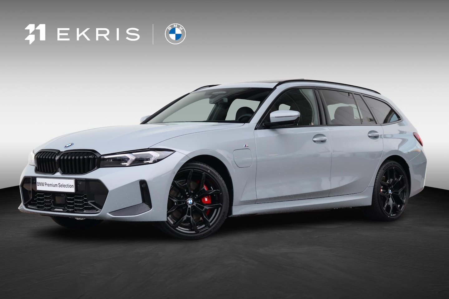 BMW 3-serie Touring - 330e M Sportpakket Pro | Comfort Access | Trekhaak | Panoramadak | Driving Assistant Profe - AutoWereld.nl